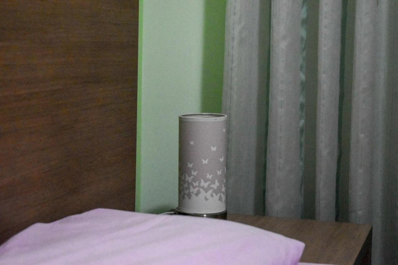 Apartman Sara 2 波德戈里察 外观 照片