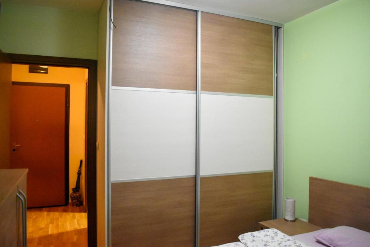 Apartman Sara 2 波德戈里察 外观 照片