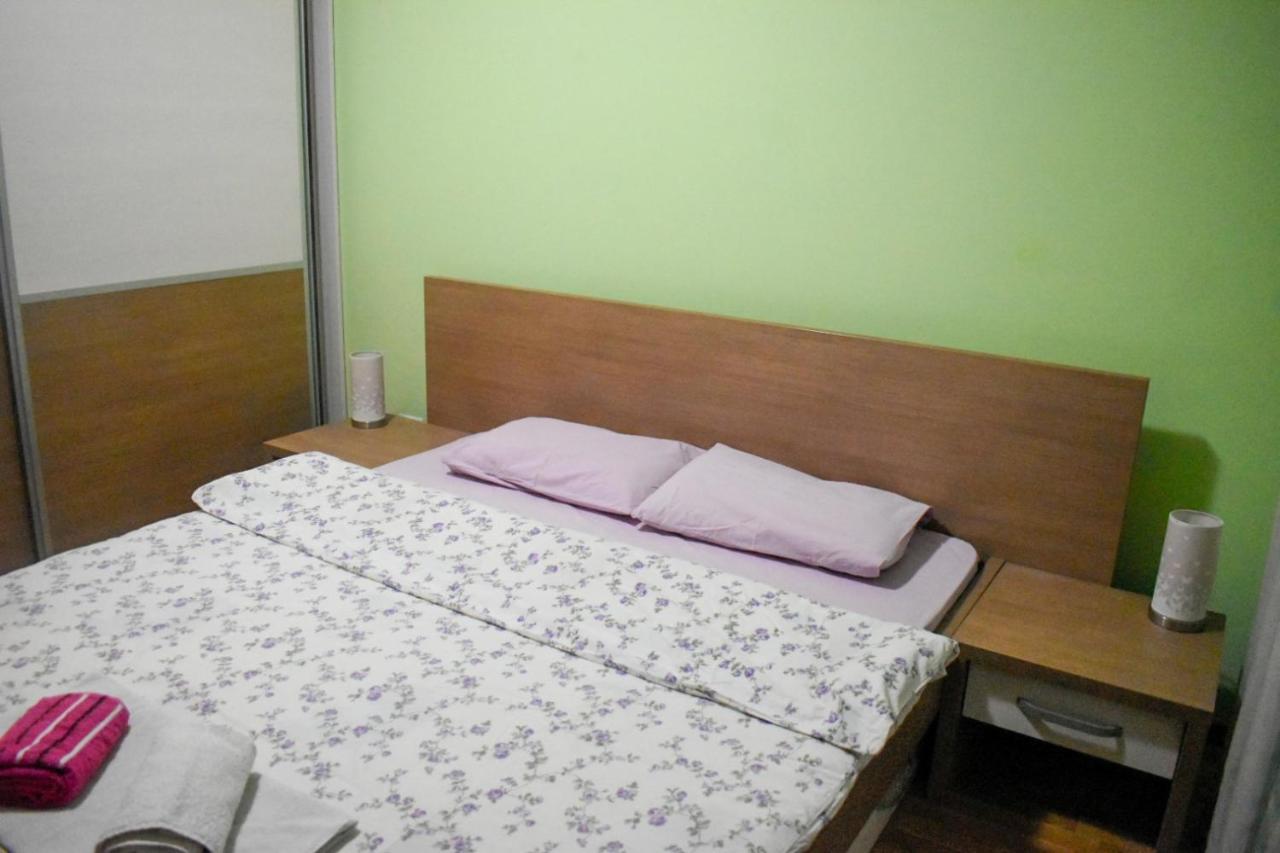 Apartman Sara 2 波德戈里察 外观 照片